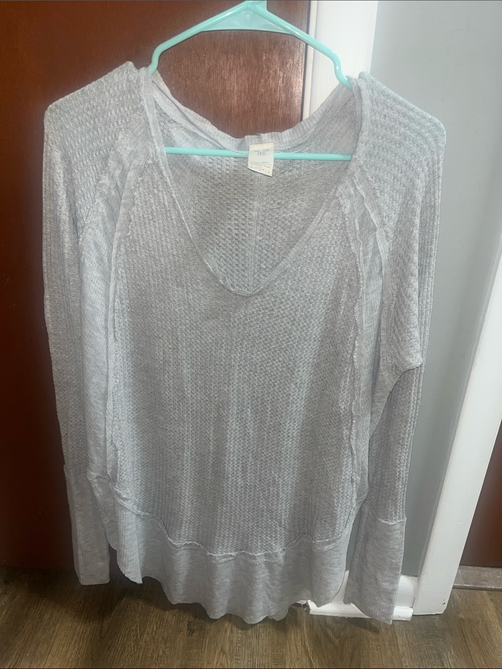 We The Free, Free People Light Gray Ribbed V-Neck Top